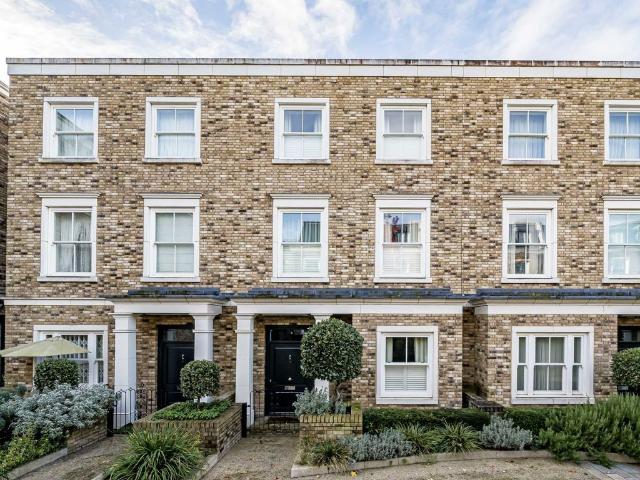 Apartment for rent in London Borough of Hounslow, Greater London