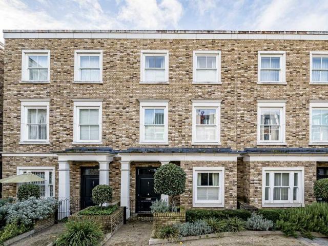 House for rent in London Borough of Hounslow, Greater London