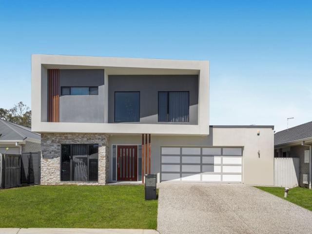 Apartment for rent in Stockland Pallara, Greater Brisbane