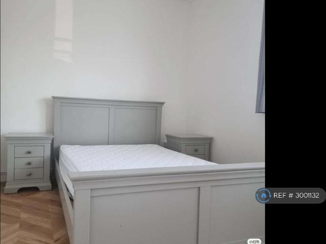 Apartment for rent in Ocean Estate, Stepney