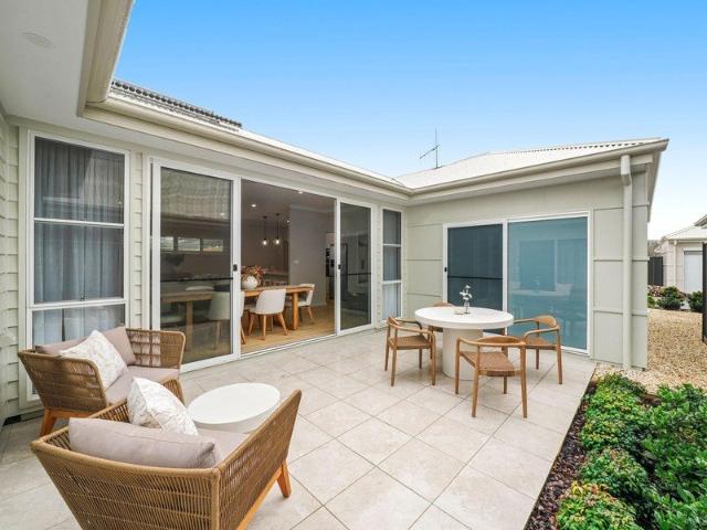 House for sale in Lake Cathie, New South Wales