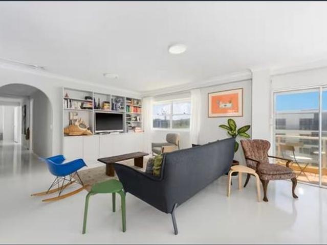 Apartment for rent in Palm Beach, Gold Coast City