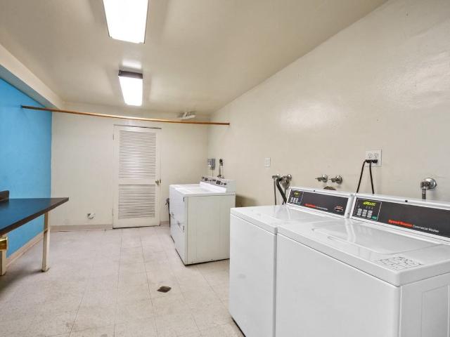 Apartment for rent in Burbank, California