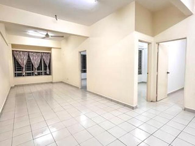 Apartment for sale in Port Klang, Selangor