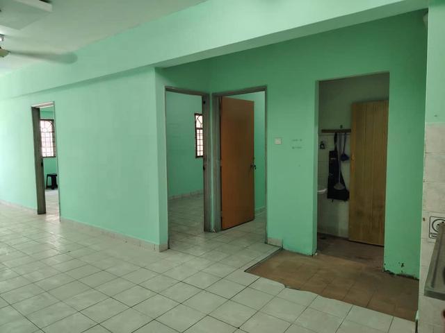 Apartment for sale in Port Klang, Selangor