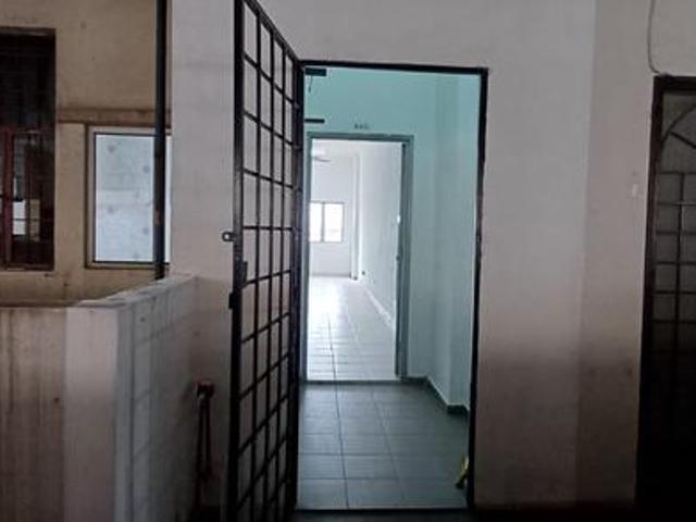 Apartment for sale in Port Klang, Selangor