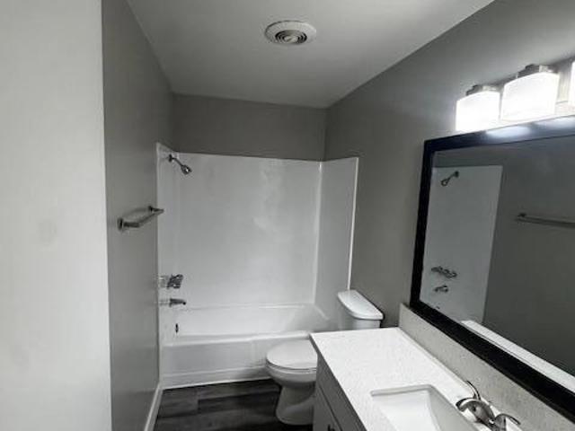 Apartment for rent in Browning, Tustin