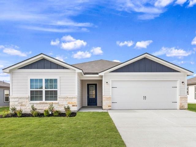 House for sale in Lytle, Texas