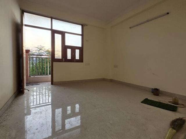 Flat for rent in Deri