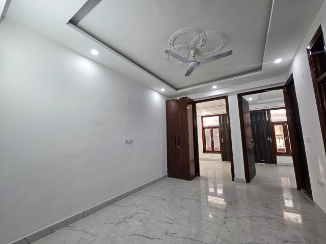 Flat for rent in Deri
