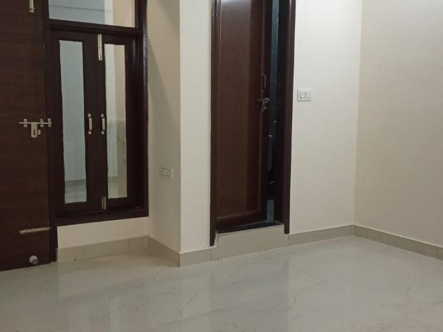 Property for rent in Deri