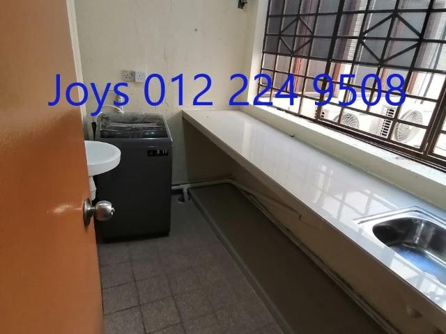 Room for rent in Petaling, Damansara Damai
