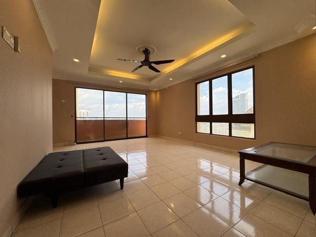 Condominium for sale in Petaling, Damansara Damai