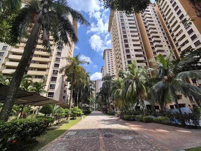 Condominium for sale in Petaling, Damansara Damai