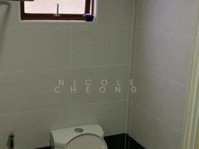 Residential House for sale in Petaling, Damansara Damai