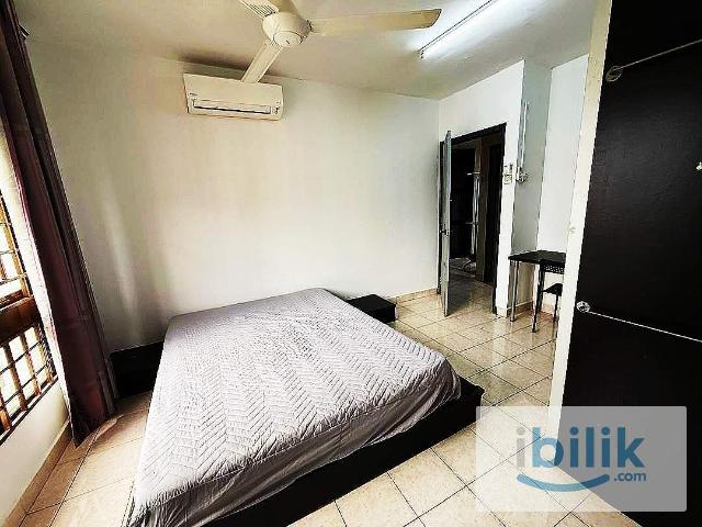 Room for rent in Petaling, Damansara Damai