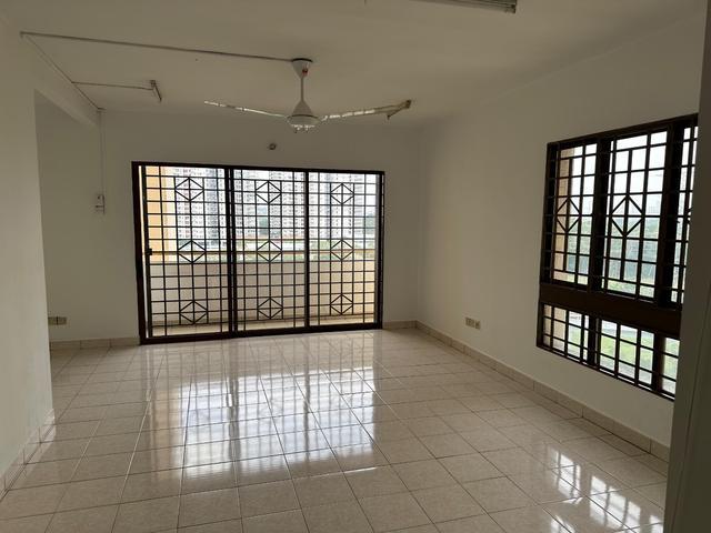 Condominium for sale in Petaling, Damansara Damai