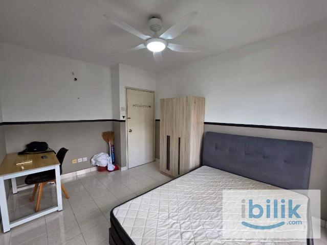 Room for rent in Petaling, Damansara Damai