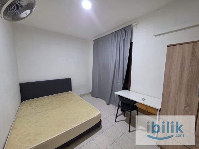 Room for rent in PJU 5, Petaling Jaya