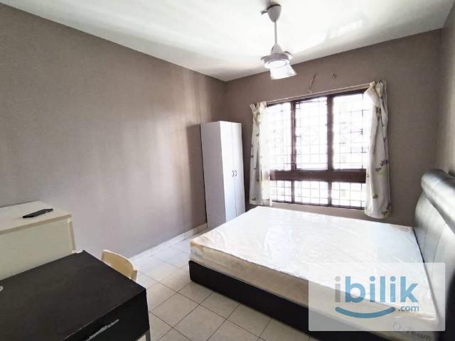 Room for rent in Petaling, Damansara Damai