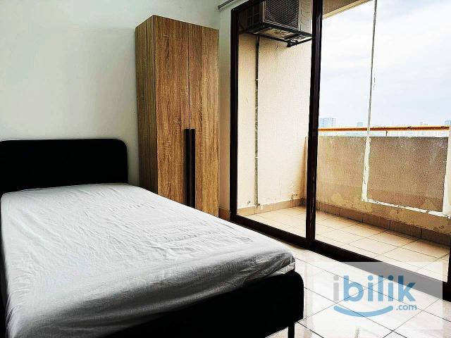 Room for rent in Petaling, Damansara Damai