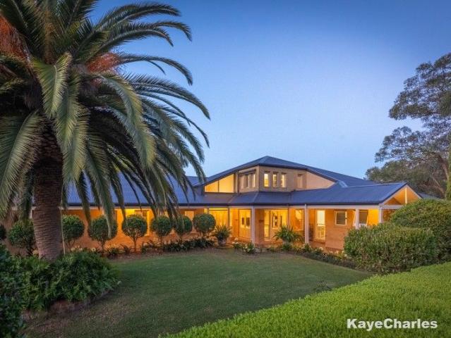 Cottage for sale in Camerons Creek, Victoria