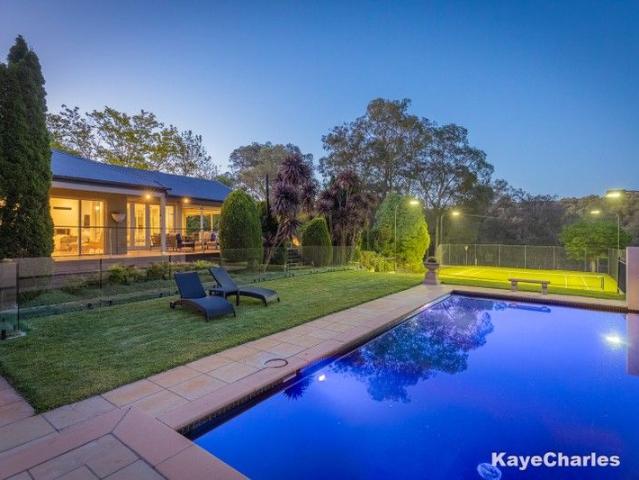 Cottage for sale in Camerons Creek, Victoria