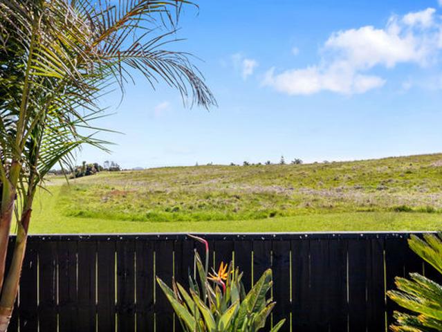 Property for sale in Pāpāmoa Beach, Papamoa