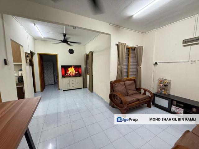 Flat for sale in Selayang, Selangor