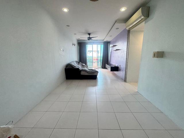 Condominium for rent in Mukim 16, Tena