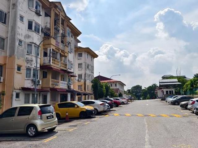 Apartment for sale in Petaling, Damansara Damai