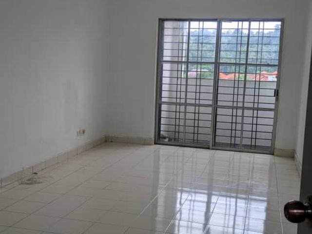 Shop for rent in Petaling, Damansara Damai