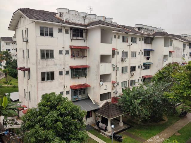 Apartment for sale in Petaling, Damansara Damai