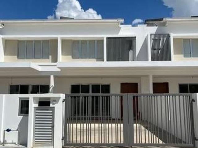 Terraced House for sale in Tanjong Sepat, Selangor