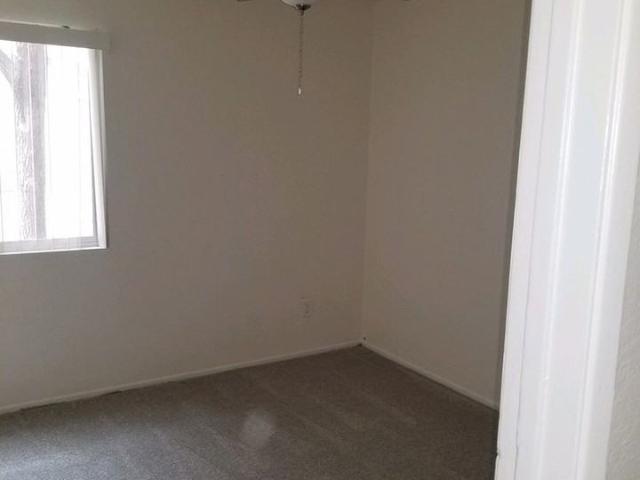 Apartment for rent in Palmdale, California