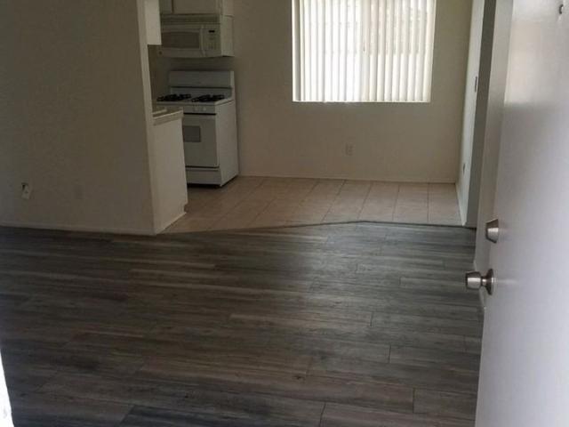 Apartment for rent in Palmdale, California