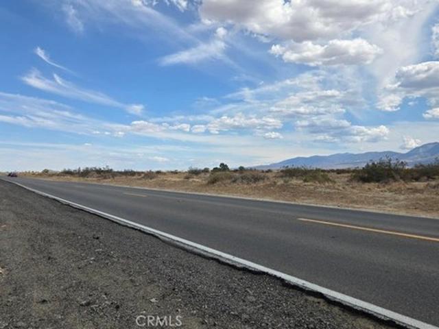 Land for sale in Littlerock, California