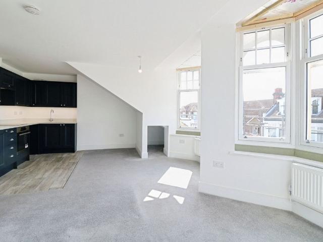 Apartment for rent in Alton Barnes, Essex