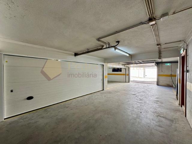 Garagem venda em Palmela, Setúbal