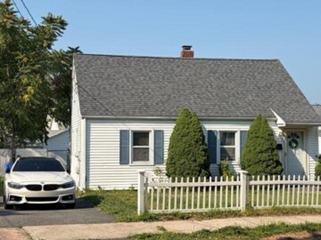 House for sale in Hamden, Connecticut