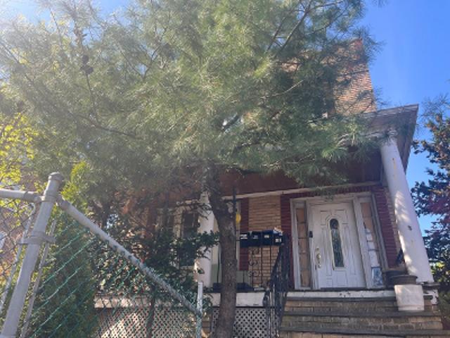 House for sale in Glenwood, New York