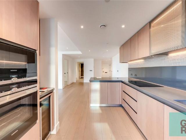 Apartment for rent in Nine Elms, Greater London