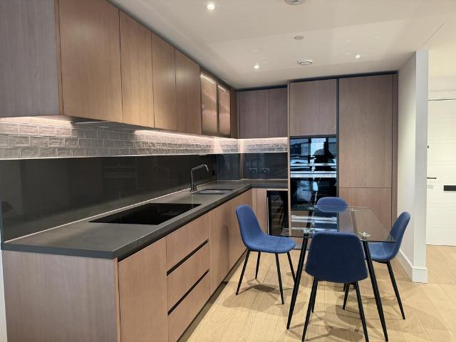Apartment for rent in Nine Elms, Greater London