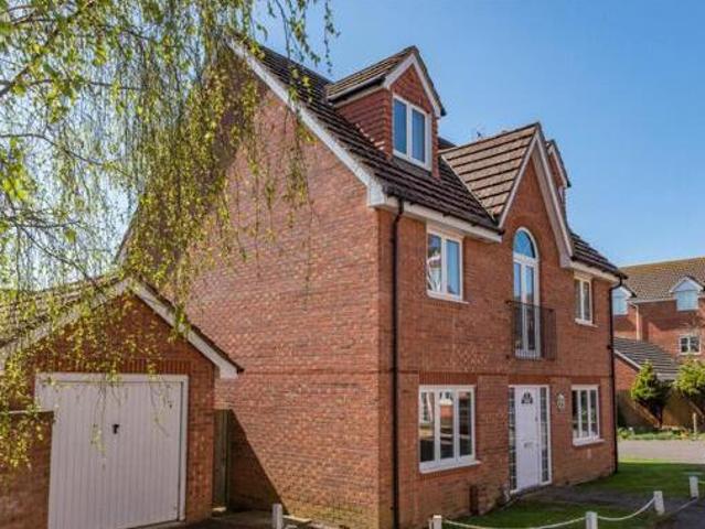 House for sale in Chichester, Littlecote