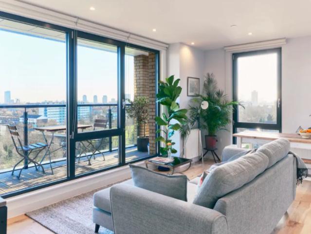 Apartment for rent in Suttons Wharf, Mile End
