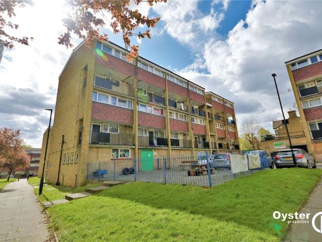 Apartment for rent in London Borough of Enfield, Greater London