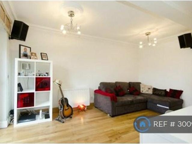 Apartment for rent in Mile End, Greater London