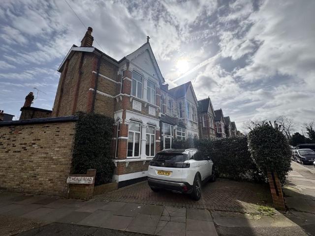 Apartment for rent in Bowes Park, Greater London