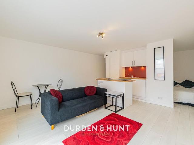 Studio for rent in Epping, Essex