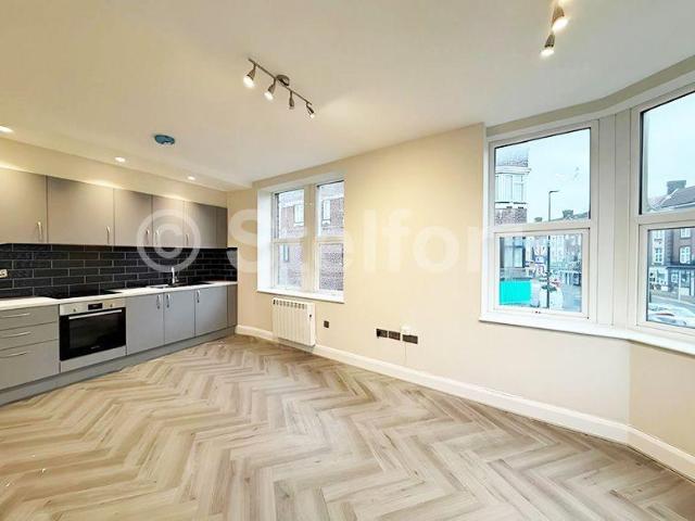Apartment for rent in London Borough of Harrow, Greater London